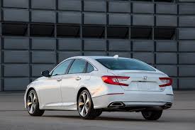 We also have a full range of facts and figures for all new and current car model included fuel consumption, vehicle performance and loan calculator for all type of car included. Toyota Motor 2019 New Toyota Camry 2019 Malaysia Price