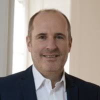 200+ Profile mit dem Suchbegriff „Miller“