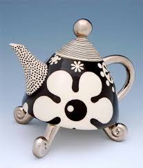 Black And White Teapot Set Funky Black And White Teapot Tea Pots Pottery Teapots Ceramic Teapots