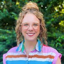 Gina Harbison's Instagram, Twitter & Facebook