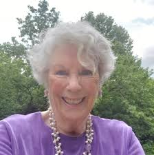 BEAUTIFUL closet! 🤎 주 Whitney