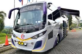 Shah alam has a similar urban layout to petaling jaya or subang jaya, albeit with a twist: Uitm Lancar Bas Klinik Bergerak