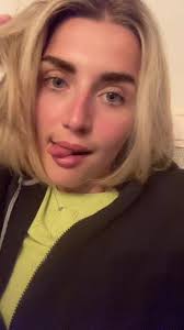 Becki Evans (@beckibevans)