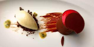 Spread the chocolate on the strips, allow to set slightly, then lift up the strips, straighten the edges with a sharp knife if necessary and shape into loops (with the transfer sheet to the outside). Dessert Mmm Jpg 2232 1116 Fine Dining Desserts Luxury Food Classic French Desserts