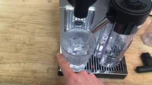 A fast heat up time and flow stop system ensures. Not Frothing Milk Delonghi Nespresso Lattissima Pro Test 1402 Youtube