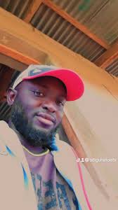 Me or Bag of Rice 🤪🤪 Make I see people wey love me😂