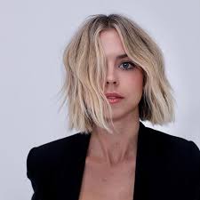 Hair salon that gives you the best services according to your personal style as well as your hair style is the best hair salon in beverly hills. Bio Stacked Bob Hairstyles Celebrity Hair Stylist Bob Style Haircuts