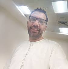 هو الشارع دا على طول زحمة كدا😃