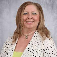 Cathy Groves's Instagram, Twitter & Facebook