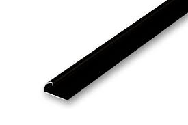 Die breite oberfläche des profils ermöglicht eine nicht definitive befestigung mittels doppelklebeband. Treppenkanten Ausgleichs Und Ubergangsprofile Von Naline Gunstig Bestellen Abschlussprofil 2500 Mm Schwarz Selbstklebend Fur Weichboden Wie Teppich Pvc Linoleum Oder Kork Von 3 8 Mm