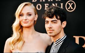 Share to support our website. Prince Julio Cesar Venezuela Miss Earth Malaysia 2019 Sophie Turner Deslumbra En El Estreno Mundial De Dark Phoenix Entornointeligente