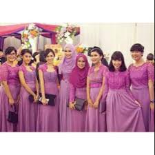 Daftar terlengkap vendor pernikahan di seluruh kota besar indonesia yang dibutuhkan untuk mempersiapkan pesta pernikahan calon pengantin. Geniko Dress Design Model Dress Bridesmaid Brokat