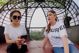 Celine evangelista terlihat kondangan tanpa ditemani oleh stefan william. Celine Evangelista Akui Sudah 2 Bulan Pisah Rumah Dengan Stefan William