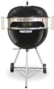 Ihr mit zusätzlichem holz im weber kugelgrill arbeitet um die. Amazon Com Kettlepizza Basic 22 5 Pizza Oven Kit For 22 5 Inch Kettle Grills Made In Usa Grill Rotisseries Garden Outdoor