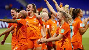 Na de fantastische prestatie op het europees kampioenschap. Oranje Leeuwinnen Werken Alsnog Ek Kwalificatieduel In Groningen Af Rtv Noord