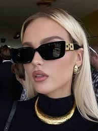 Ya puedes comprar desde la comodidad de tu hogar... Guarda nuestro número  de celular y búscanos en Facebook como Delmy Marisol Corrales. Estaremos  publicando los productos en línea de Shein, también puedes