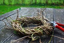 Weidenkranz Weihnachtlich Dekorieren Google Suche Weidenkranz Weihnachtlich Dekorieren