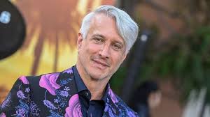 Couple Attacks Black Man At Hilton Hotel For Being Served First: VIDEO