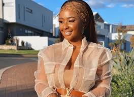 If i wanted to i would completely do that, she says. Mzansi React To Boity Blessing A Good Samaritan Who Returned R9 000 Illuminaija