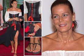 Currently 14th in the line of succession to the monegasque throne, she has been a singer, swimwear designer and fashion model. Stephanie Von Monaco Ihr Dirndl Style Ist Extrem Gewohnungsbedurftig