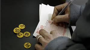 Un GÄƒlÄƒÅ£ean A Castigat Marele Premiu La Loto 6 49 De 11 Milioane De Euro