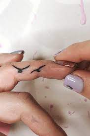 Finger Tattoos Simple Yet Unique Designs At Your Fingertips Glaminati Finger Tattoos Tiny Tattoos For Girls Small Tattoos