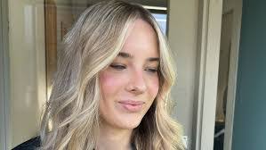 Shauna Morrison's Instagram, Twitter & Facebook