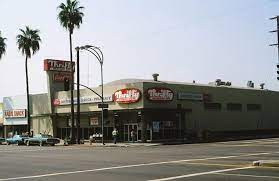 Thrifty S Drug Store On Van Nuys Blvd At Vanowen Van Nuys Ca 1978 Photo By Jerry Rothstein Van Nuys San Fernando Valley Vintage Los Angeles