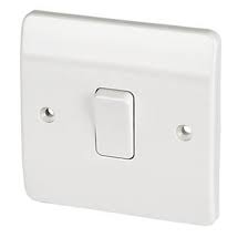 Turn on the floor lamp with an easy access floor switch. Mk Logic Plus 10ax 1 Gang 1 Way Light Switch White Switches Screwfix Com