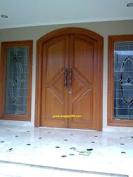 Sari jati menjual kusen pintu kayu untuk beberapa contoh model kusen pintu ada dibawah ini, seperti kusen pintu gundul (tanpa lubang jika kusen pintu depan terdiri dari satu daun, lebar minimum pintu depan biasanya 90 cm, jika dua. Model Kusen Pintu Bundar Mewarnai Cerita Terbaru Lucu Sedih Humor Kocak Romantis