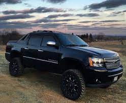 1500 z71 avalanche.8 rcd suspension lift.90mm throttle body spacer.k&n cold air intake.flashpaq chip.california customs exhaust. Chevy Avalanche Lifted Ig 7hickey7 Avalanche Truck Avalanche Chevrolet Chevy Avalanche
