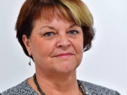 Lynne Collier featured