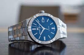 Aikon escs use the latest technology, from the efm8bb21 and stm f0 mcus with integrated hardware pwm peripherals to the most responsive gate drivers and the mosfets with the lowest. Maurice Lacroix Aikon Automatic Chronograph Baselworld 2018 11 Jpg Watchlounge