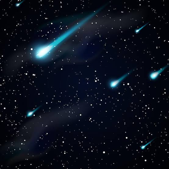 Meteor shower Images - Free Download on Magnific (formerly Freepik)