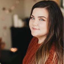 Ashley Beaudin's Instagram, Twitter & Facebook