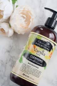 They carry the regular scents, not the seasonal ones. My Go To Cleansing Conditioner Bit Bauble