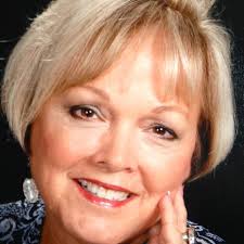 Leslie Stanley's Instagram, Twitter & Facebook