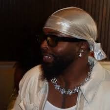 Mariah Stott's Instagram, Twitter & Facebook