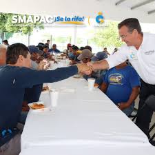 Smapac Campeche On Twitter Personal Operativo Y Administrativo Del Smapac Participaron En Esta Sana Convivencia Para Partir La Roscadereyes El Director Del Sistema El Lic Juan Carlos Lavalle Pinzon Aprovecho Para Expresar