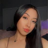 Jessica Paramo's Instagram, Twitter & Facebook