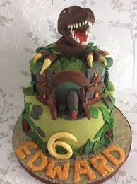 Dinosaur Birthday Cake For 6 Year Old Boy My First Attempt At A Scary Dinosaur Cake Dinosaur Birthday Cakes Cake Dinosaur Cake