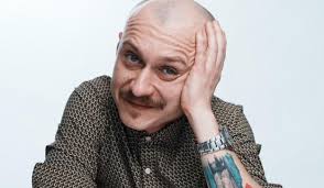 Dirijorul Alexander Walker și violonistul Mircea Călin, în stagiunea  Filarmonicii „George Enescu”