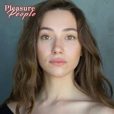 Introducing Laurel Waghorn in the role of Ida. Laurel's previous roles  include Virginia Otis in BBC Studio's THE CANTERVILLE GHOST and Jay  Richards in HOLBY CITY. She is a graduate from Guildhall