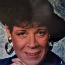 Elizabeth Marcellus's Instagram, Twitter & Facebook