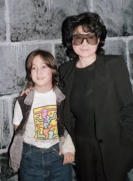 Sean taro ono lennon was born in new york, new york, on october 9, 1975. Sean Ono Lennon On Remixing Father S Music It Was Therapy