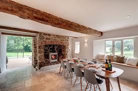 Large farm style dining table. 30 Unassumingly Chic Farmhouse Style Dining Room Ideas