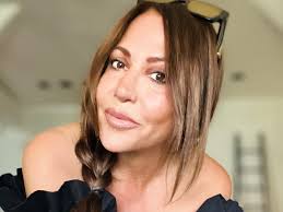 Frühling"-Star frisch verliebt: Simone Thomalla strahlt vor Glück