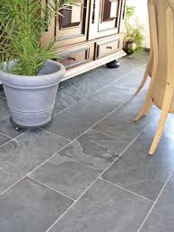 Schiefer ist ein relativ pflegeleichter naturstein. Schieferplatten Preise Anbieter Im Uberblick Und Kauftipps