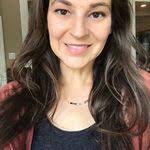 Danielle Hetland's Instagram, Twitter & Facebook