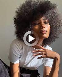 32 Beautiful Hairstyles En 2020 Coiffure Visage Rond Beaute Minimaliste Visage